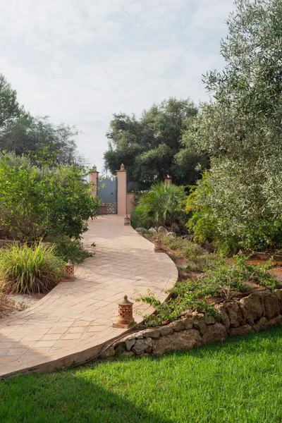 Elegant villa with pool in exclusive Santa Ponsa — photo 3