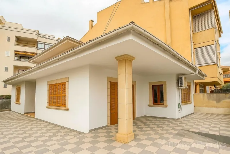 Charming Mallorcan-style house in the heart of Port d'Alcudia — photo 1