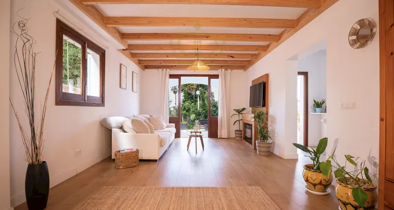 Mediterranean finca with pool for rent in Santa Margalida for 6 people — photo 8