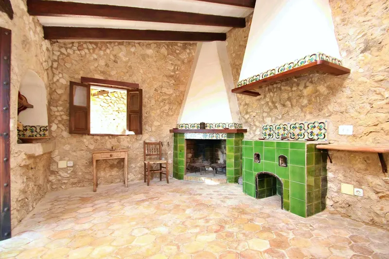 Villa with Holiday Rental License for Sale in Galilea — photo 8