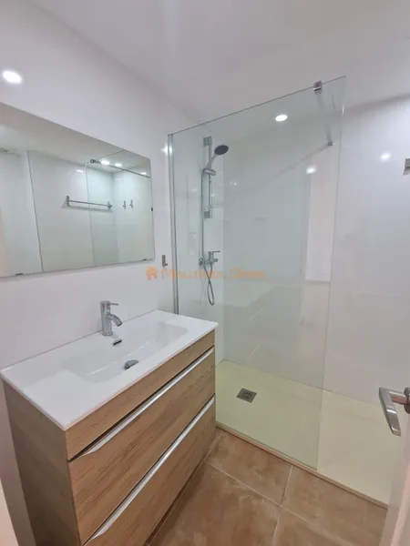 Beautiful renovated penthouse for sale in the Port Vell area — photo 12