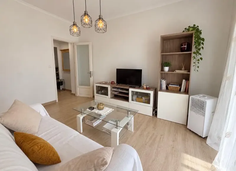 Oria Home presenta esta vivienda reformada situada en una 1º planta SIN ASCENSOR, en pleno centro de Manacor, en una agradable calle peatona — photo 3