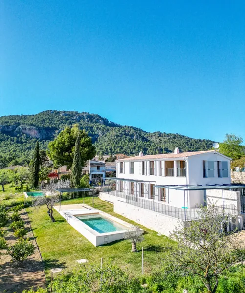 Rustic country house with contemporary design and Mediterranean flair in Capdella — photo 2