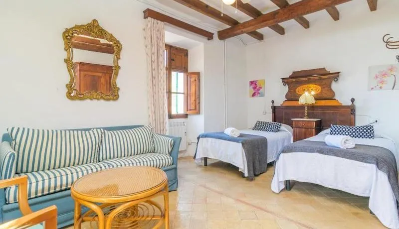 Spectacular finca with two houses and holiday rental in Biniaraix — photo 8