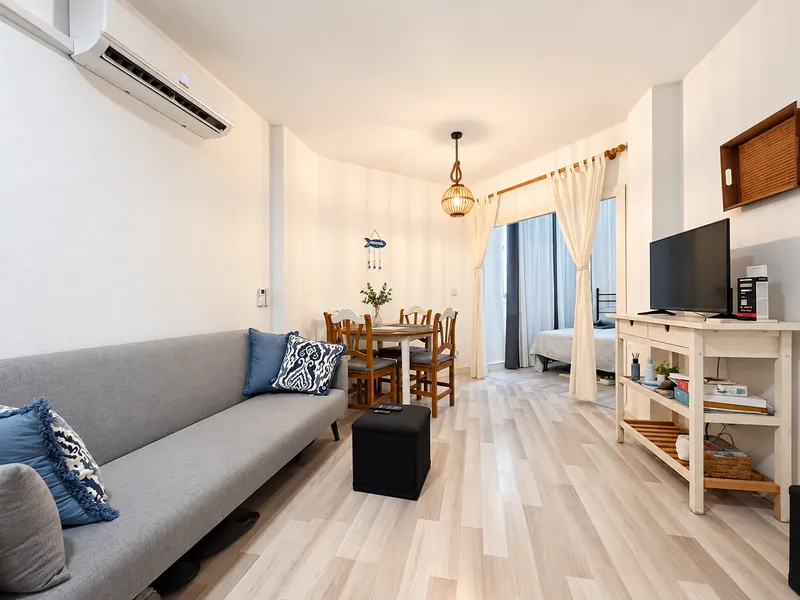 Studio apartment in a residential complex with a pool in a convenient location in Costa de la Calma — photo 1
