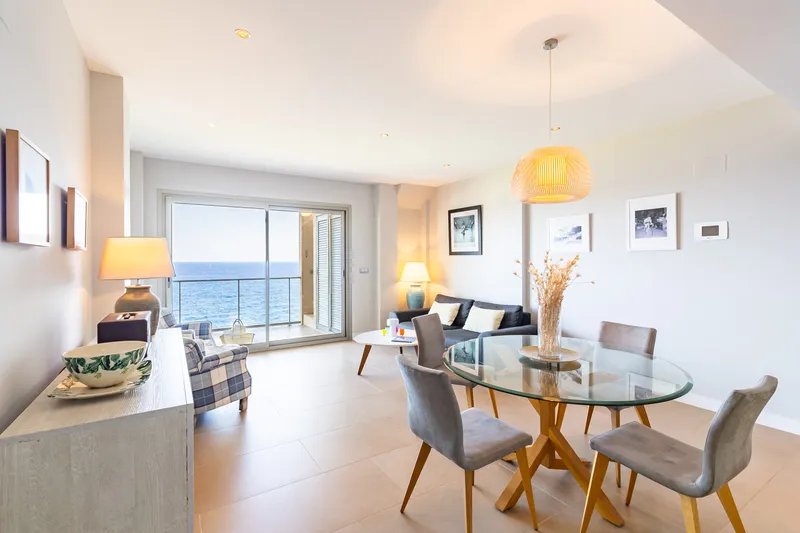 Apartment with 2 bedrooms and stunning sea views in Cala Figuera — photo 1