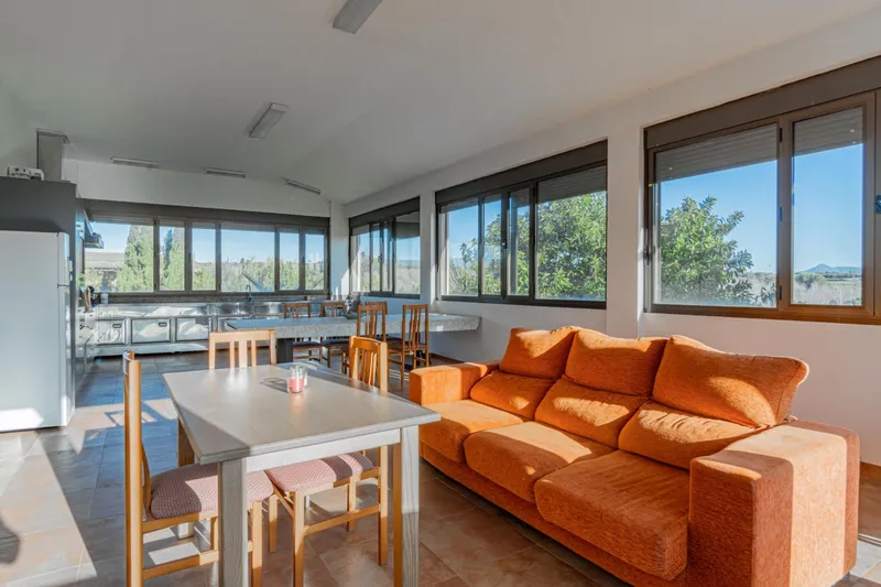 Rustic property with unobstructed views — photo 9
