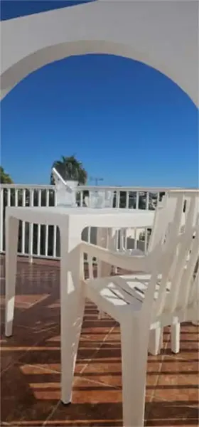 Bonito piso, con piscina y jardines comunitario a 50 metros de la playa, 1 habitación, cocinasalón, baño y terraza. Amueblado con lavadora,  — photo 7