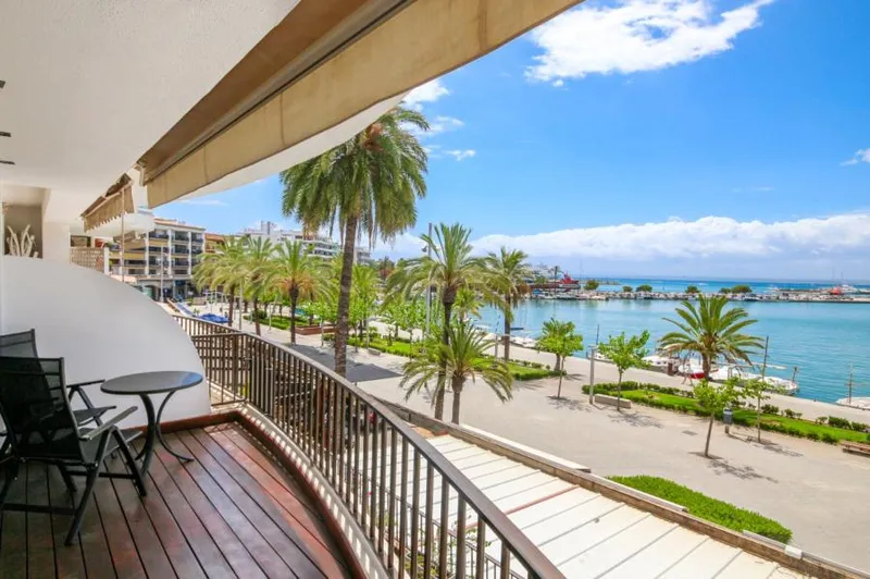Price reduction: Seafront apartment in Puerto Alcudia, looking over the Marina — photo 1