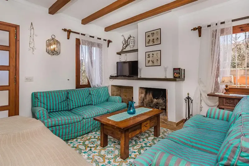 Una villa privada de 5 dormitorios y 5 baños para alquiler a largo plazo en Cala Cabo Pollenca. Con una vista impresionante de las montañas  — photo 2