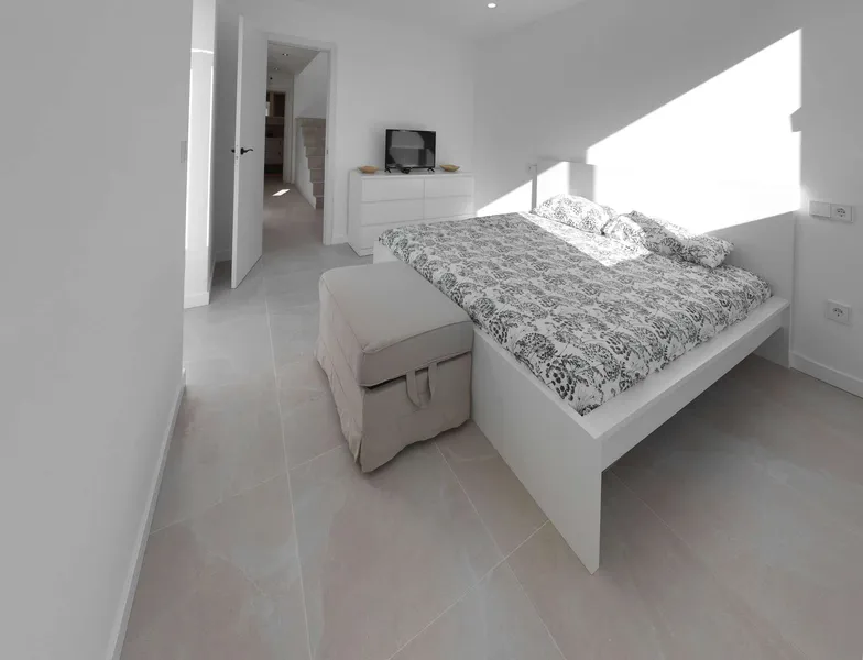 Exclusive designer villa with pool access in a central location in Cala Millor — photo 11