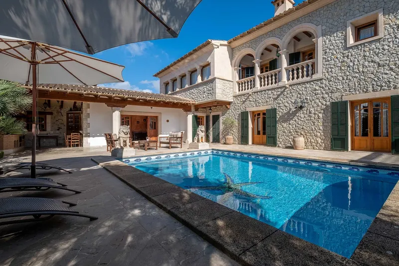Impressive charming villa in the heart of Es Capdellà — photo 1