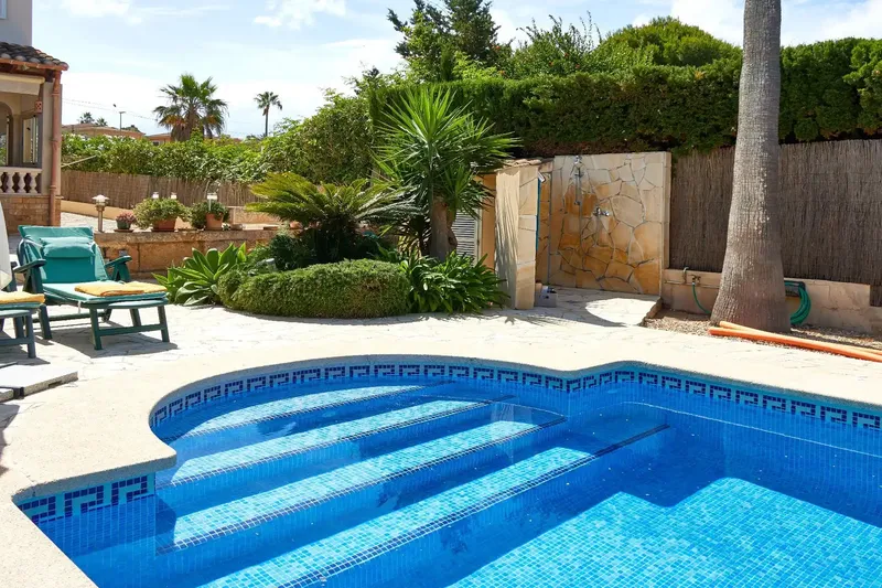 Semi-detached chalet in Bahia Azul, on two floors with pool — photo 4