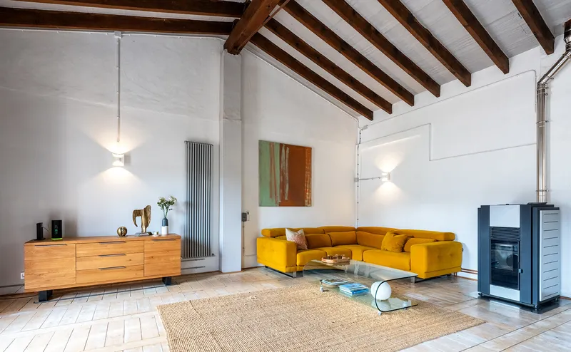 Impressive renovated soap factory with pool in Sól — photo 5