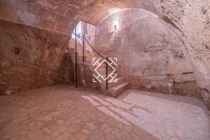Charming townhouse for sale with tourist license in the old town of Alcudia, Mallorca — photo 10