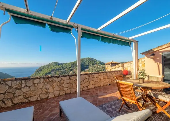Penthouse in Estellencs — photo 1