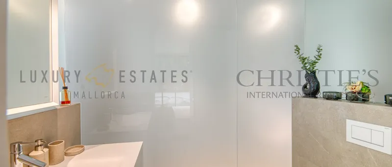 New build luxury apartment in Palma at Paseo Maritimo — photo 11
