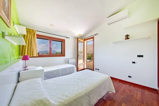 Superb villa with holiday rental license for sale in Puerto Pollensa, Mallorca — photo 8