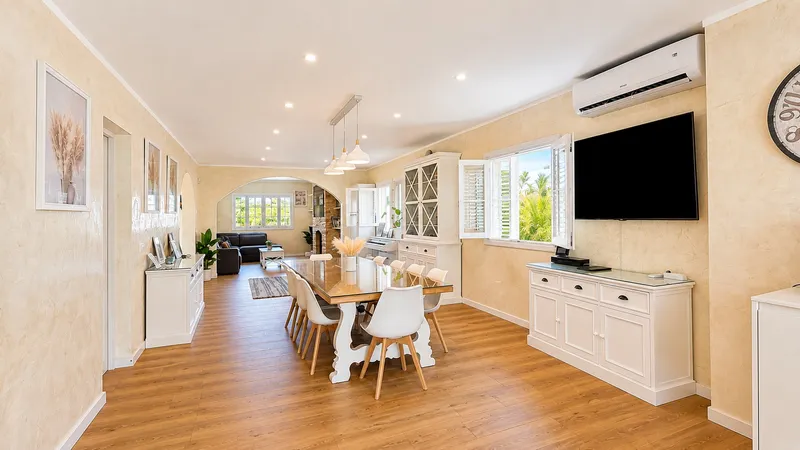 Fully refurbished villa for sale in Son Ferrer — photo 6