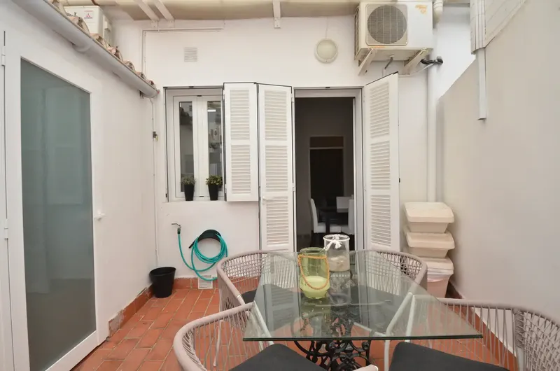Located in the coveted neighborhood of Son Españolet, this ground floor with free ceiling height represents an excellent opportunity for investors and developers — photo 9