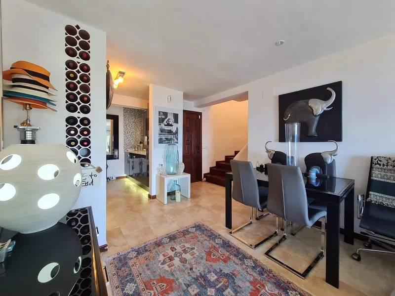 Coastal property with stunning sea views — photo 8