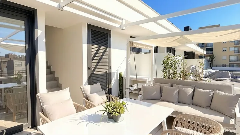 En la popular zona de Portixol, a solo unos 3 minutos del mar, le espera este moderno ático dúplex con una superficie habitable de aproximad — photo 5