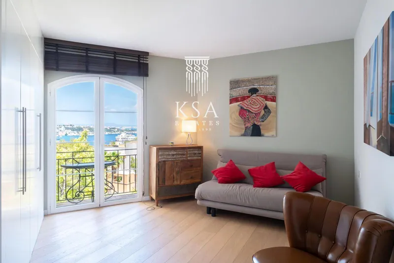 Penthouse — photo 11