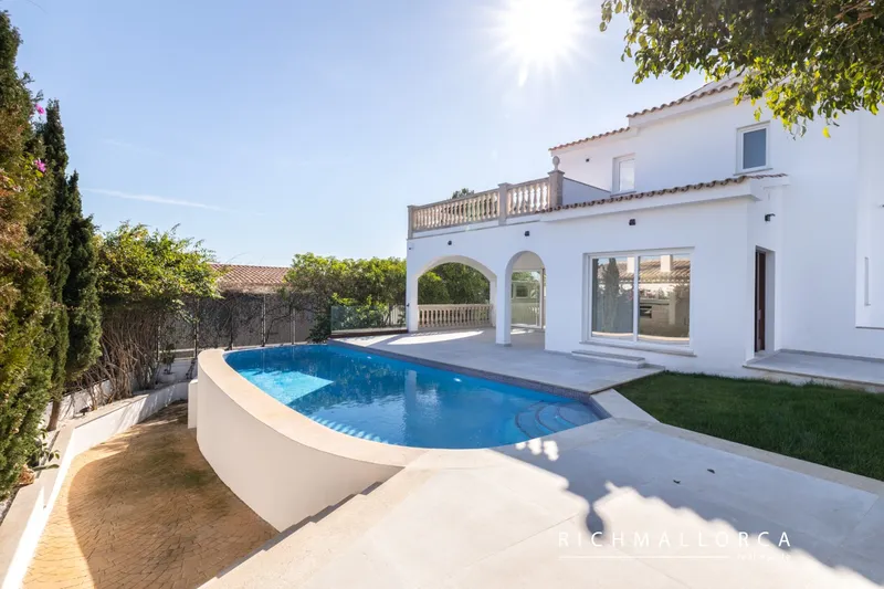 Restored villa with spectacular views — photo 1