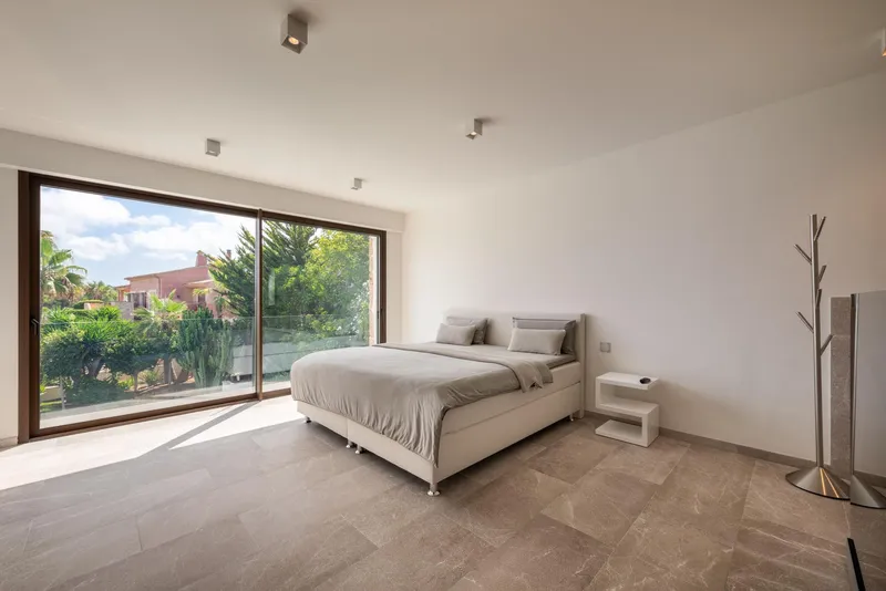 Spacious luxury villa in Nova Santa Ponsa — photo 10