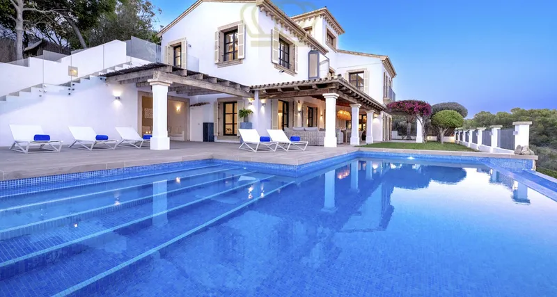 Luxurious first-line sea view villa with pool in Port Andratx - for rent — photo 1