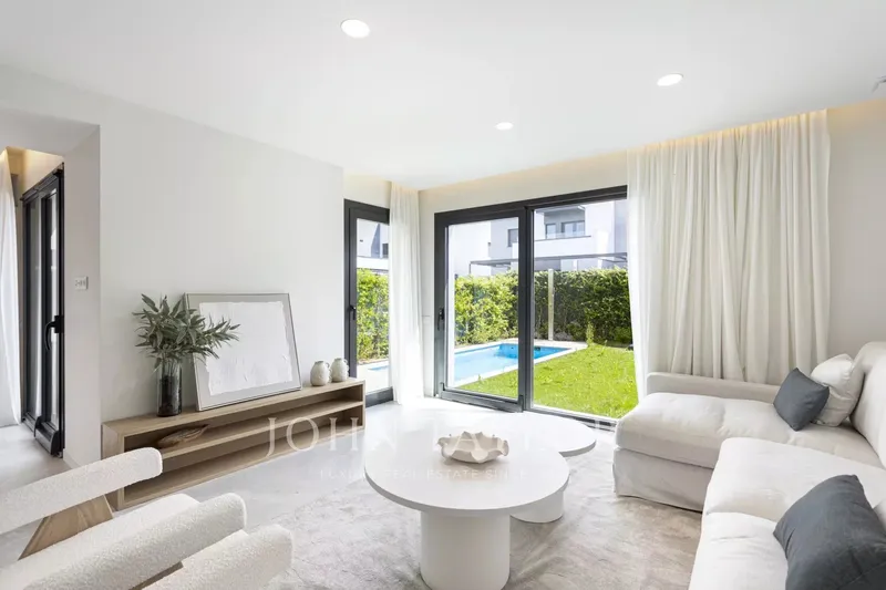 Townhouse for sale in Can Pastilla — photo 1