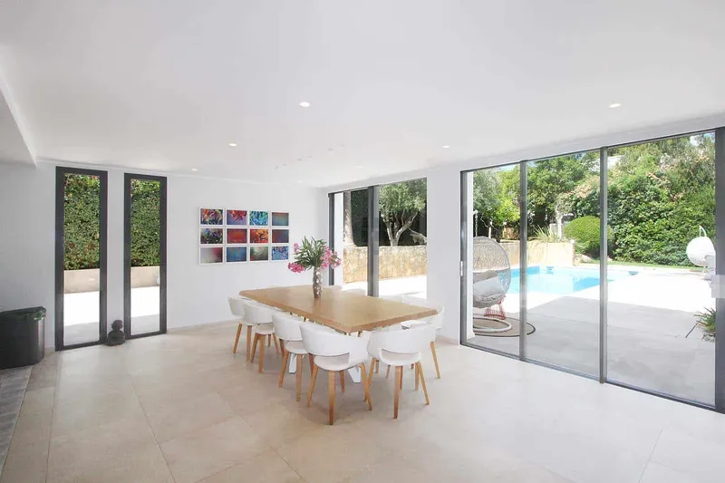 Bright 6-bedroom villa for rent — photo 4