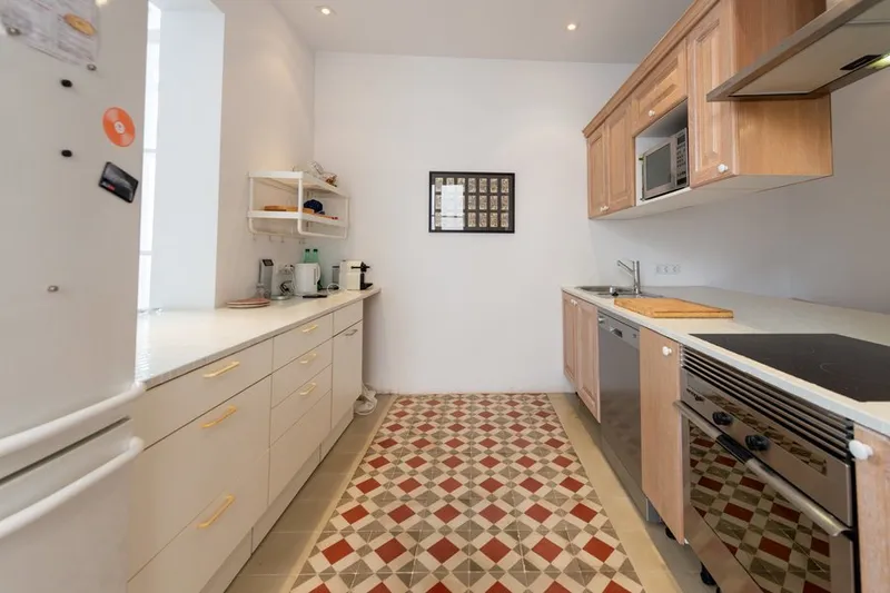 Beautiful modernist flat in Palma old town — photo 10