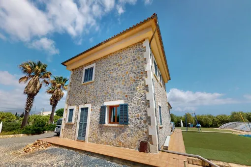 Muro: Natural stone finca with pool and olive tree plantation near Playa de Muro — photo 4