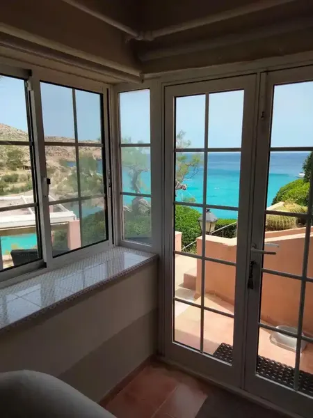 Apartamento con espectaculares vistas al mar y al lado de la playa — photo 3