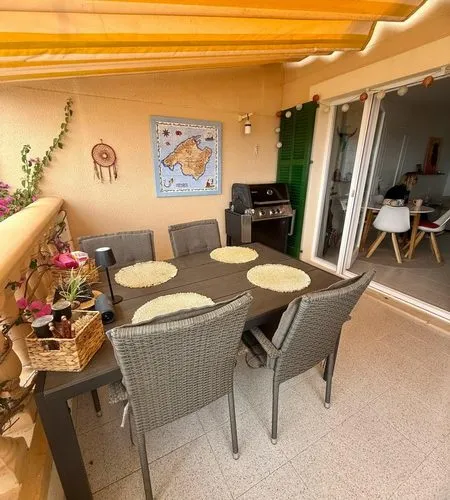 Apartment with a pool and ocean view — photo 9