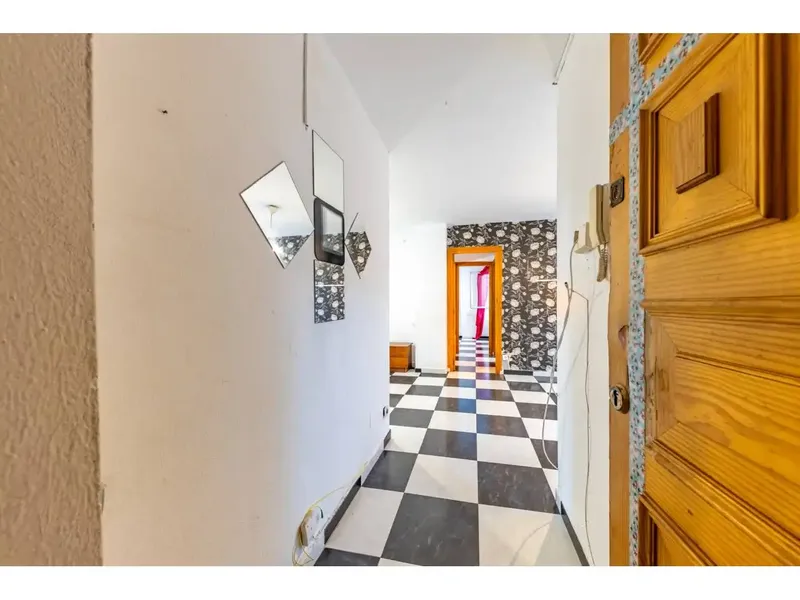 Bright Ground Floor Apartment Steps from Palma Beach and the Seafront Promenade — photo 2