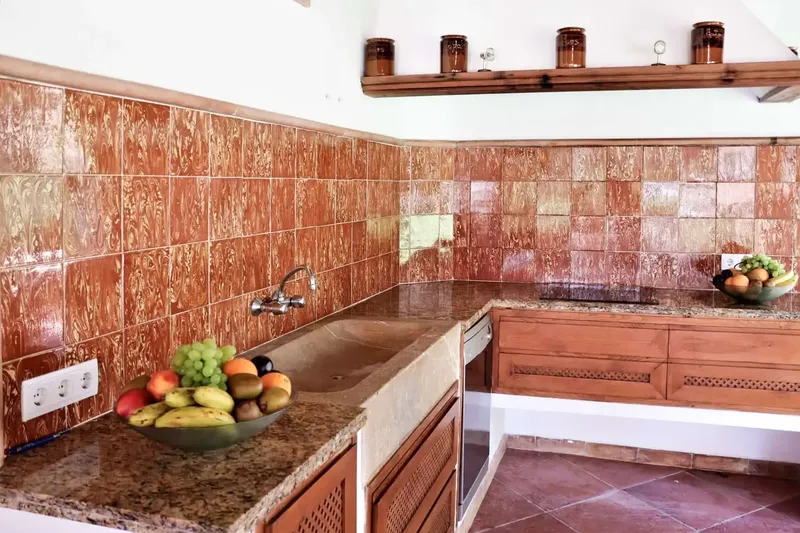 This property is located in the quiet coastal settlement of Costa de los Pinos, just steps from the sea. The representative door — photo 8