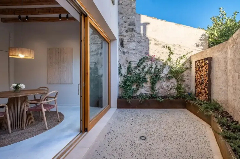 Elegant townhouse beautifully renovated with top-quality materials for sale in the historic center — photo 4