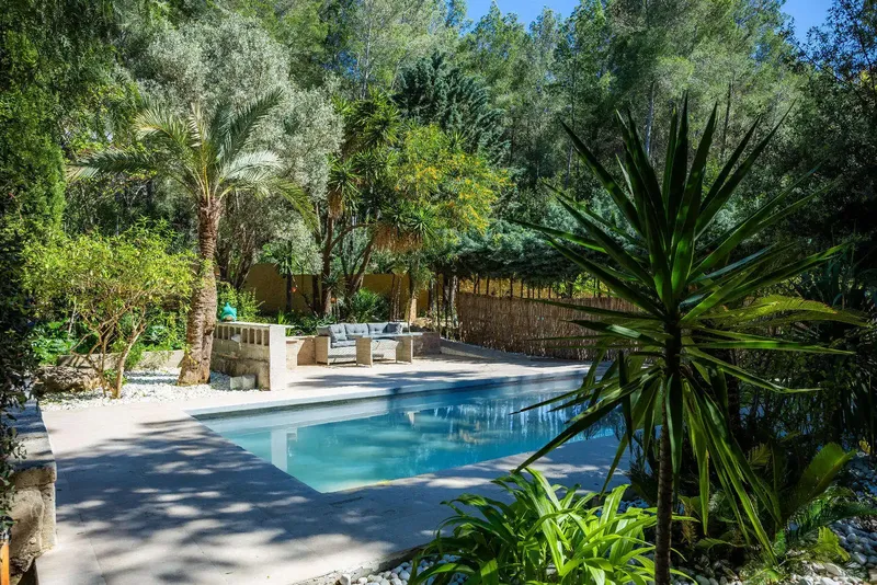 Located in the quiet residential area of Betlem, near the picturesque coastal town of Colònia de Sant Pere (municipality of Artà), it is — photo 1