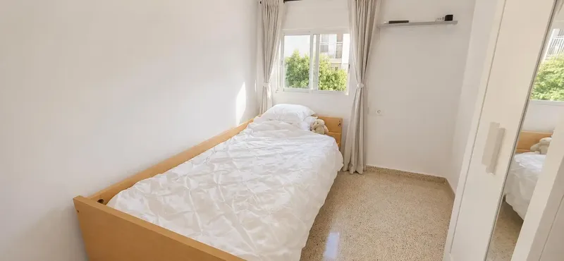 Apartment for sale in Son Ferrer, with approximately 86 m2 built and a terrace of about 7 m2 — photo 7