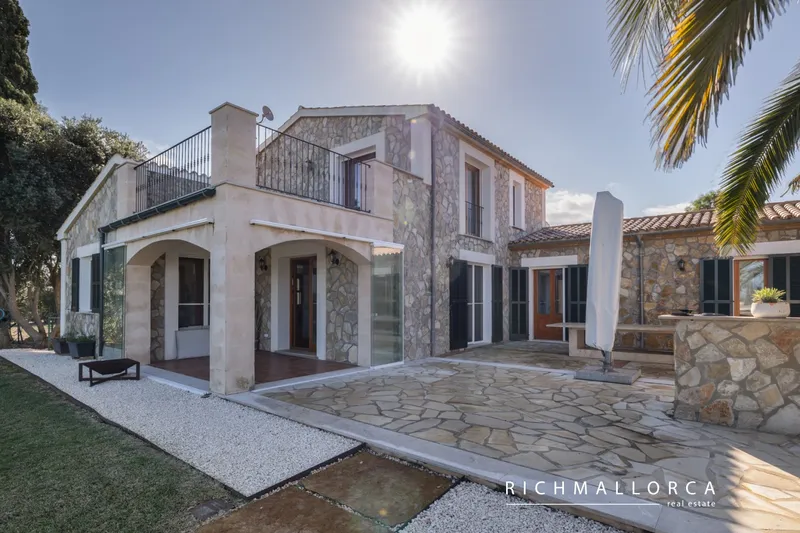 Stunning Finca Surrounded by Nature Between Alcudia and Pollensa — photo 2