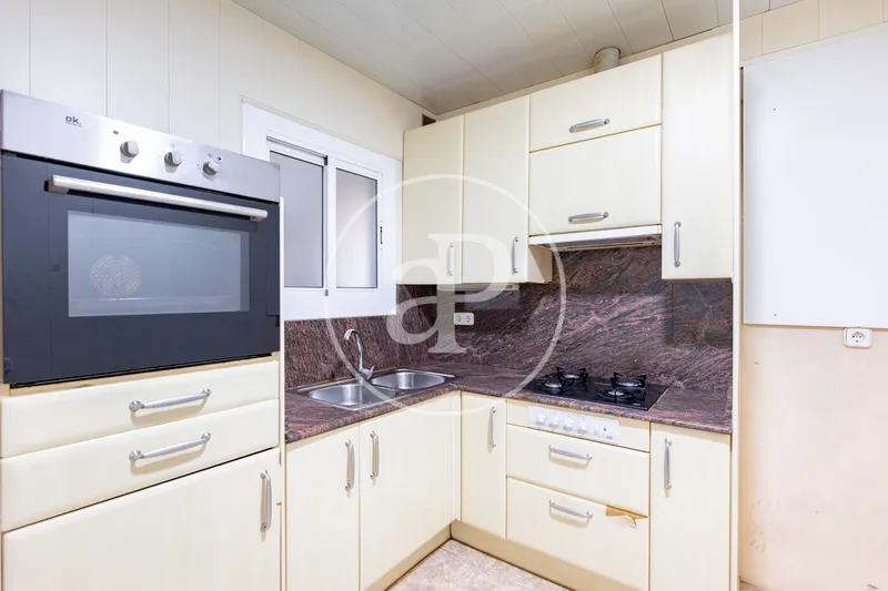 Apartment for rent on Calle Sant Gervasi de Cassoles — photo 3