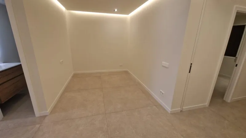 Discover a spacious and modern unfurnished apartment in the heart of Palma Center – for sale — photo 11