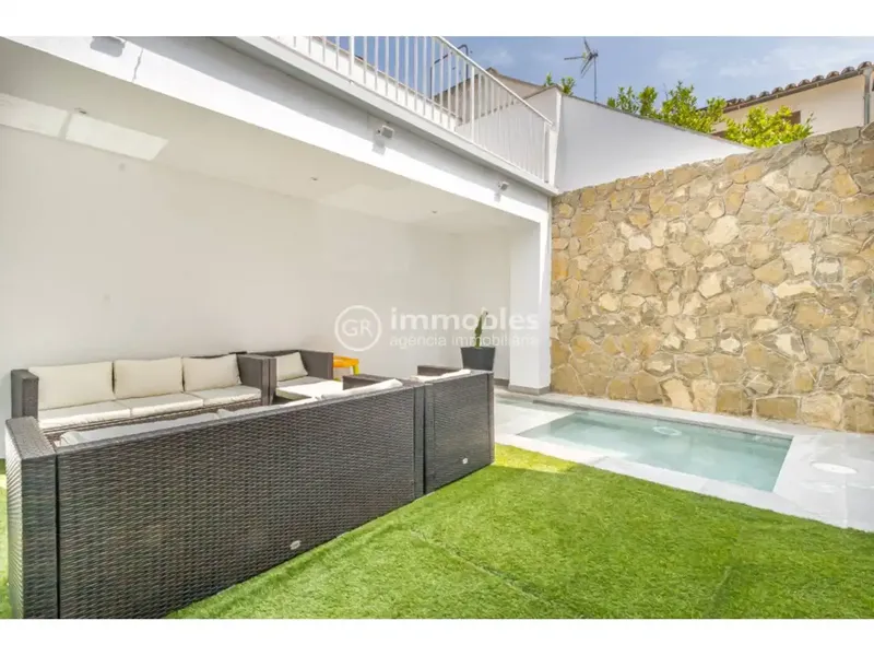 Total area 150 m², plot area 117 m², usable area 138 m², double bedrooms: 2, 3 bathrooms, air conditioning (cold and heat) — photo 4