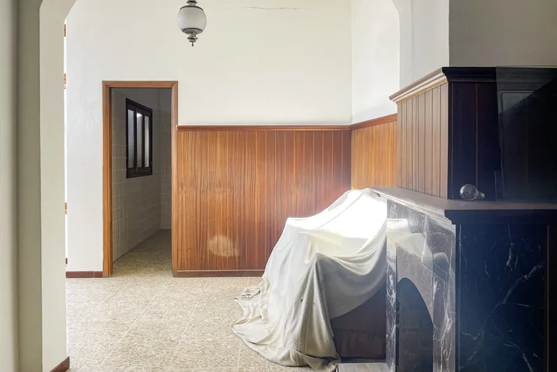 Renovation Project – Three Townhouses with Versatile Potential, Central Location and Views — photo 6