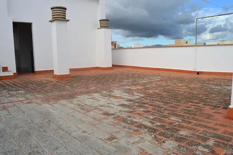 In the Portixol / Molinar area, one of the most sought-after in the city, we offer this property in impeccable condition, ready to move in — photo 5