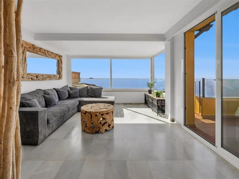 Penthouse in first sea line for sale in Santa Ponsa — photo 3