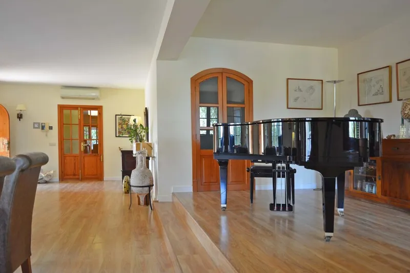 Beautiful Country House with Mountain Views and Private Pool on a 7000 sqm Plot — photo 7