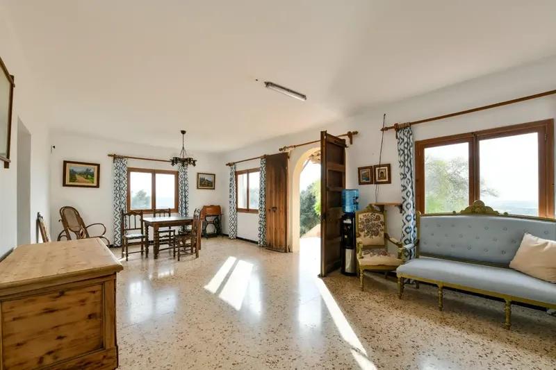 Exclusive rustic estate in Sa Casa Blanca on a plot of over 40,000 m2, offering privacy and — photo 6